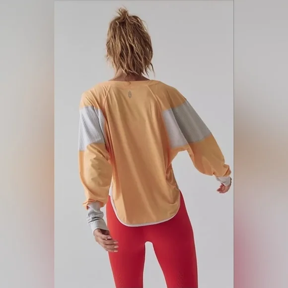 FP Movement Spotlight Long Sleeve Layer Shirt in Pastel Peach Combo Size XS - Picture 4 of 12